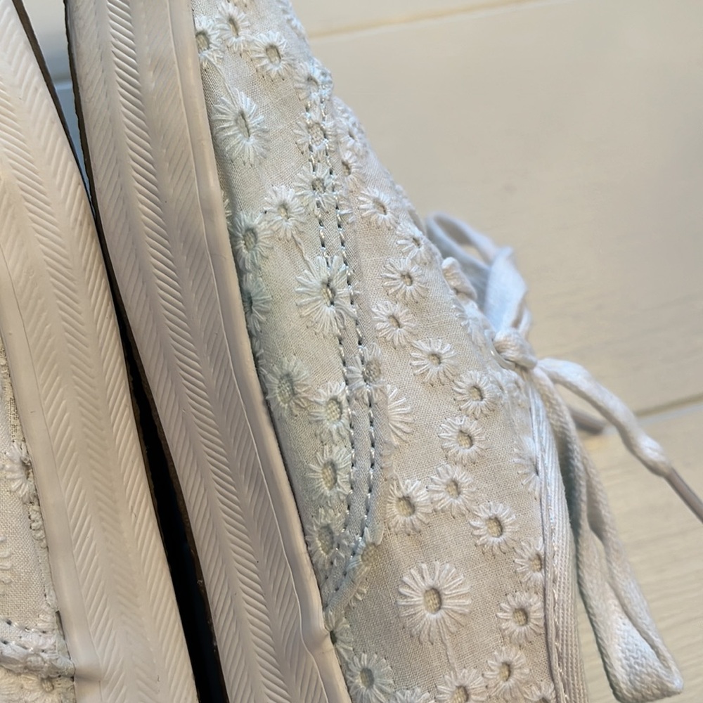 Keds Tennis Shoes - Picture 9 of 9